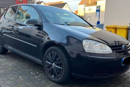 VW Golf 205.700 km 1.450 &euro; Flacht 65558