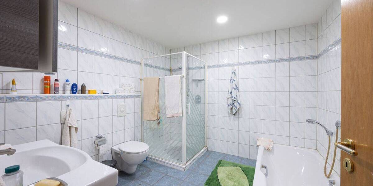 Mehrfamilienhaus, Wohnhaus Moers Kapellen-Mitte - 1 Zimmer, 220 m&sup2;, 699.000&euro; | Angebot:21701253