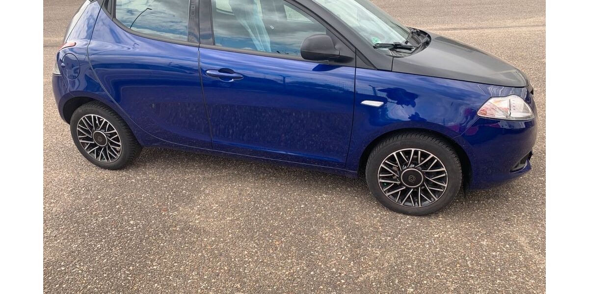 Lancia Ypsilon 98.314 km 4.100 &euro; Köln 50767