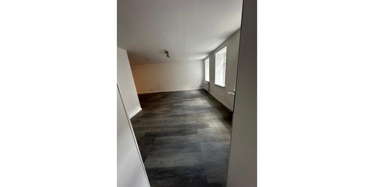 Etagenwohnung Teterow - 4 Zimmer, 101 m&sup2;, 911&euro; | Angebot:26248161