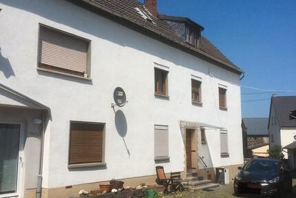 Haus Nickenich - 10 Zimmer, 200 m&sup2;, 349.000&euro; | Angebot:26971181