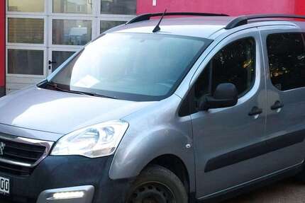 Peugeot Partner 127.890 km 5.500 &euro; Berlin 10317