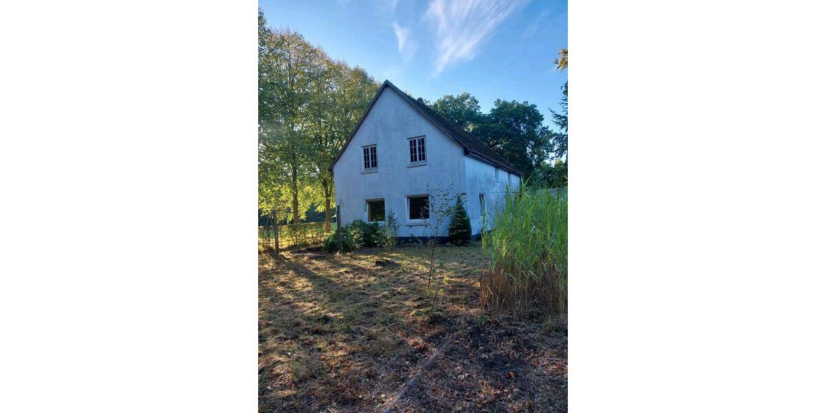 Einfamilienhaus Zetel - 11 Zimmer, 200 m&sup2;, 75.000&euro; | Angebot:26221088