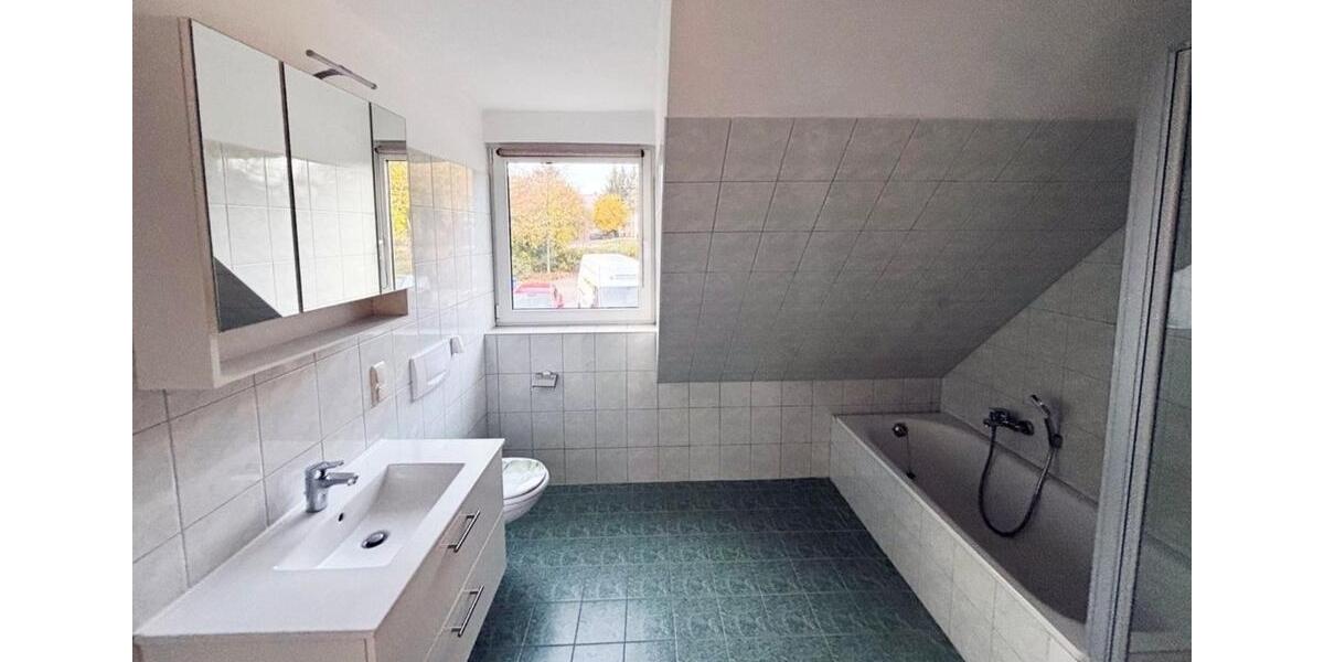 Attraktives Reihenendhaus in ruhiger, zentraler Lage - von privat 5 zimmer