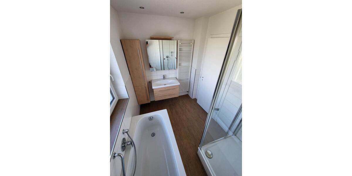 Etagenwohnung Tamm - 3.5 Zimmer, 90 m&sup2;, 1.350&euro; | Angebot:26339962