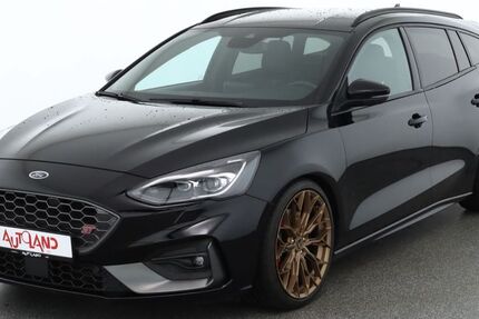 Ford Focus 89.624 km 22.990 &euro; Rostock 18146