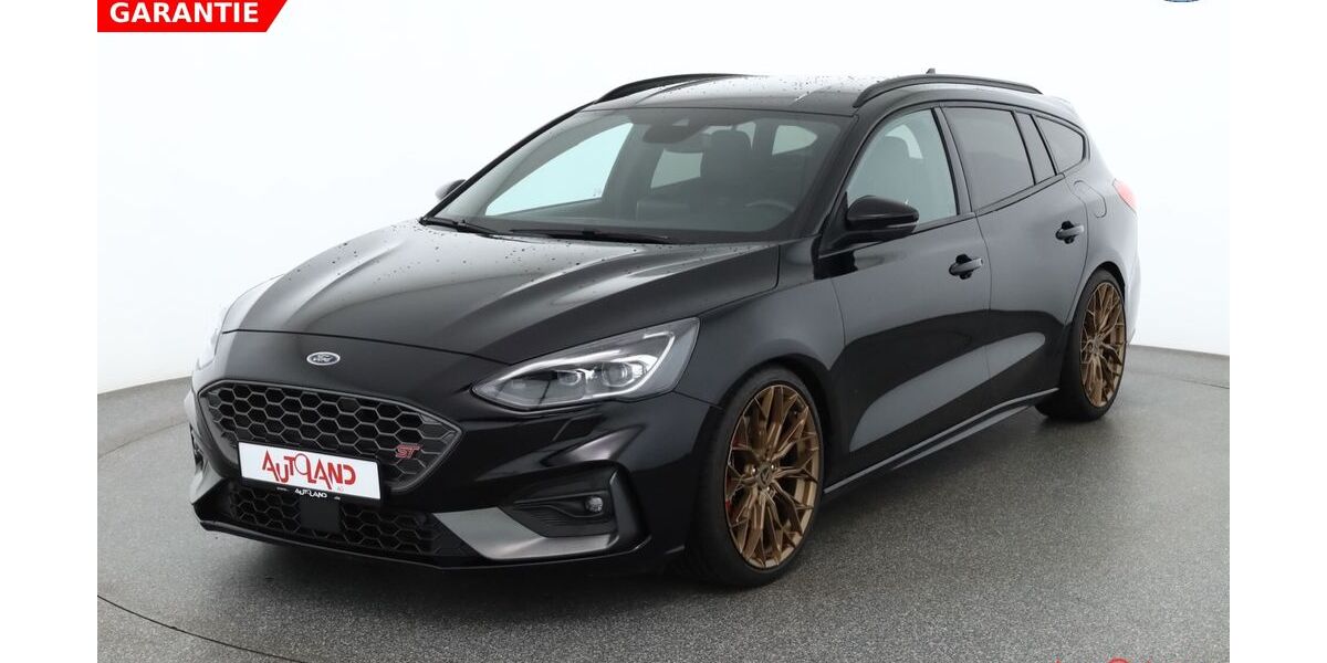 Ford Focus 89.624 km 22.990 &euro; Rostock 18146