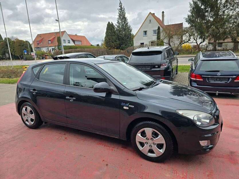 Hyundai i30 114.000 km 3.300 € Weißenhorn 89264