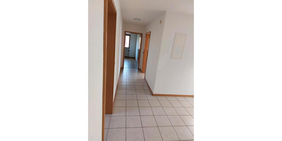 Dachgeschoßwohnung Mittelangeln - 3 Zimmer, 100 m&sup2;, 955&euro; | Angebot:25332870