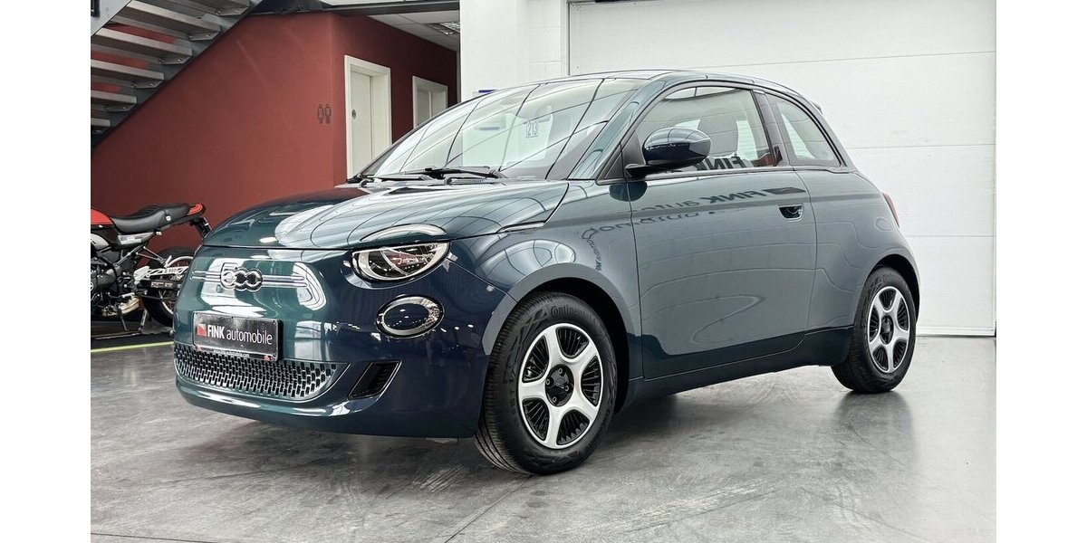 Fiat 500e Action Carplay Android Automatik 1.Hand 11.400 km 13.120 &euro; Lich 35423