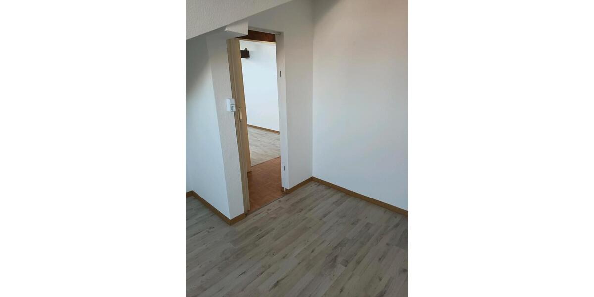Dachgeschoßwohnung Mühlhausen (Thüringen) - 2 Zimmer, 60 m&sup2;, 285&euro; | Angebot:26304971