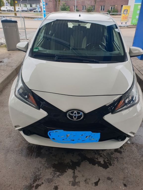 Aygo (X)