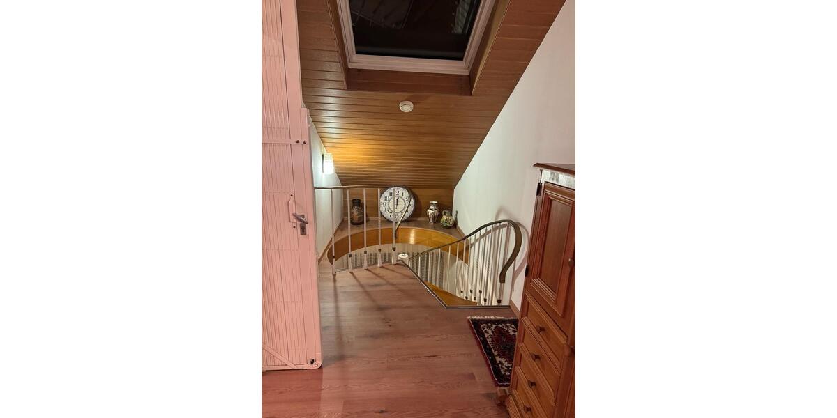 Etagenwohnung Mühltal - 4 Zimmer, 25 m&sup2;, 50&euro; | Angebot:24733675