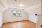 Ihr Deal: 3 Häuschen, 3 Garagen, bis zu 5 WE, davon nur 2 vermietet. HEIZUNG IST NEU! - Mehrfamilienhaus, Wohnhaus Schmitten | Angebot:26781264