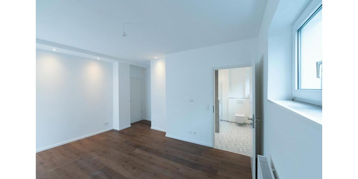Erdgeschoßwohnung Stuttgart Stuttgart-Süd - 5 Zimmer, 131 m&sup2;, 2.400&euro; | Angebot:26380275