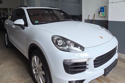 Porsche Cayenne 58.500 km 53.590 &euro; Kirchheim bei München 85551