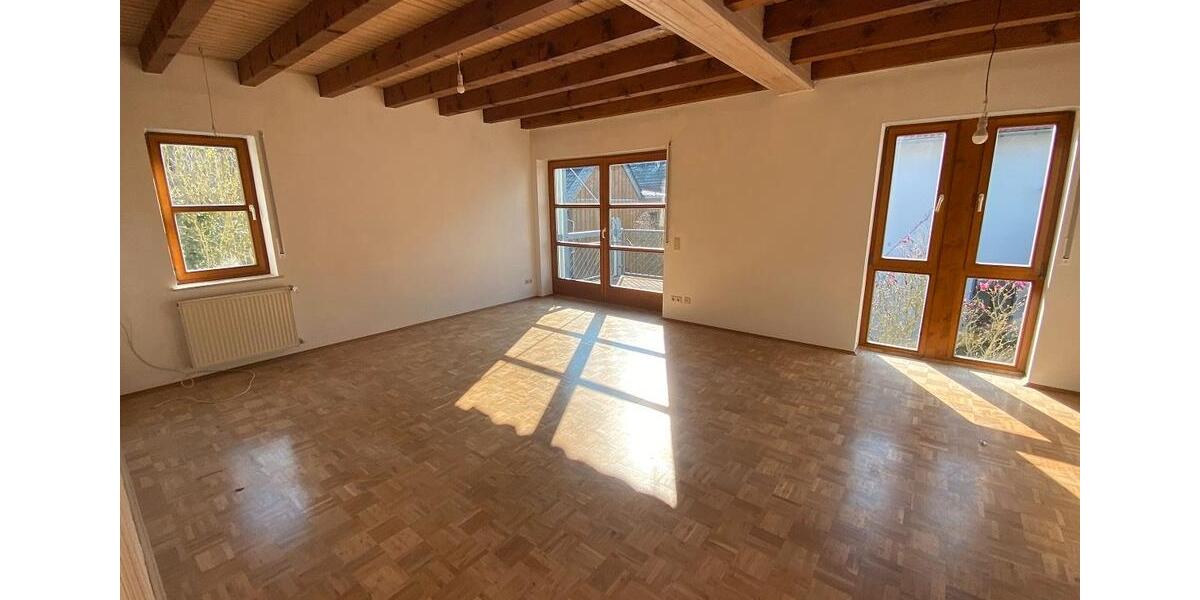 Einfamilienhaus Idstein - 3 Zimmer, 130 m&sup2;, 1.300&euro; | Angebot:26115613