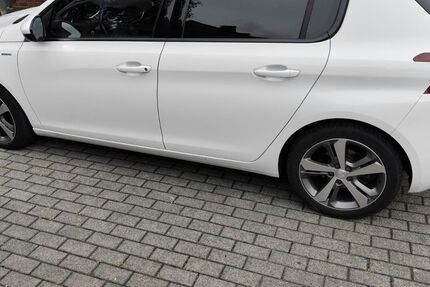 Peugeot 308 91.443 km 8.000 &euro; Ahlen 59227