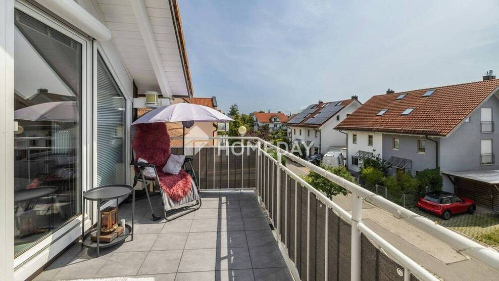 Sonnige Etagenwohnung mit drei Balkonen - hochwertiges Wohnen in ruhiger Lage