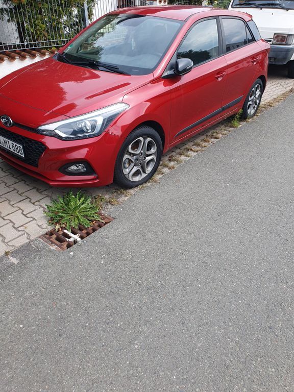 i20