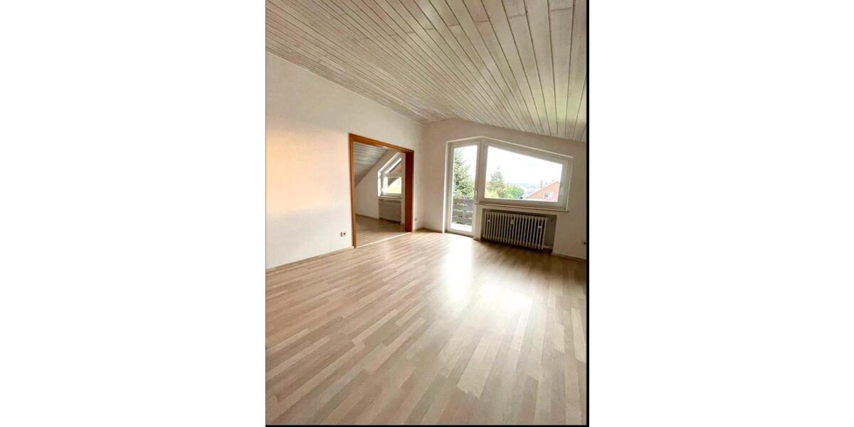 Dachgeschoßwohnung Pfinztal - 3.5 Zimmer, 80 m&sup2;, 850&euro; | Angebot:24577040
