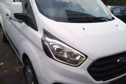 Ford Tourneo Custom 140.850 km 10.999 € Hamburg 22175