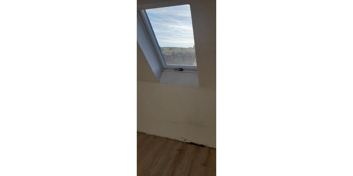 Einfamilienhaus Steinwenden - 8 Zimmer, 200 m&sup2;, 82.000&euro; | Angebot:26942980