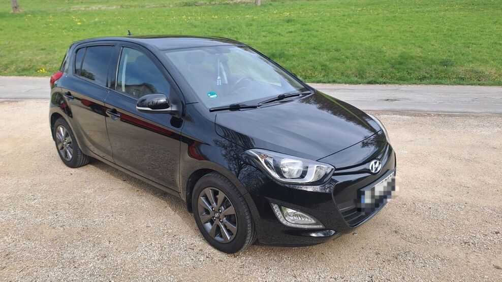 Hyundai i20 88.900 km 5.500 € Essingen 73457