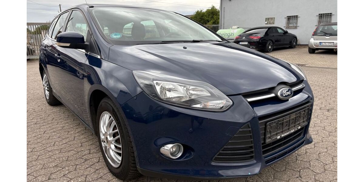 Ford Focus 95.300 km 4.950 &euro; Bornheim 53332