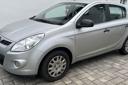 Hyundai i20 135.000 km 4.300 &euro; Landscheid 54526