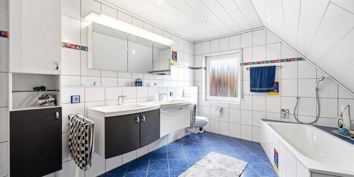 Einfamilienhaus Eppingen-Adelshofen Adelshofen - 5 Zimmer, 129 m&sup2;, 395.000&euro; | Angebot:26730834