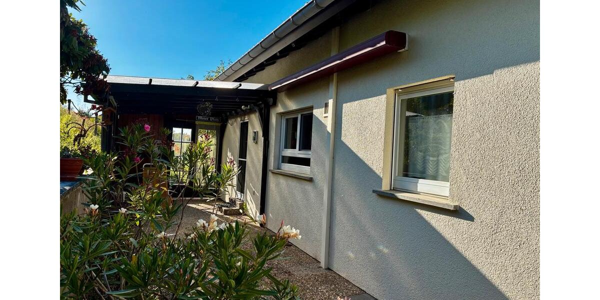 Einfamilienhaus Bühl - 8 Zimmer, 220 m&sup2;, 525.000&euro; | Angebot:26996991