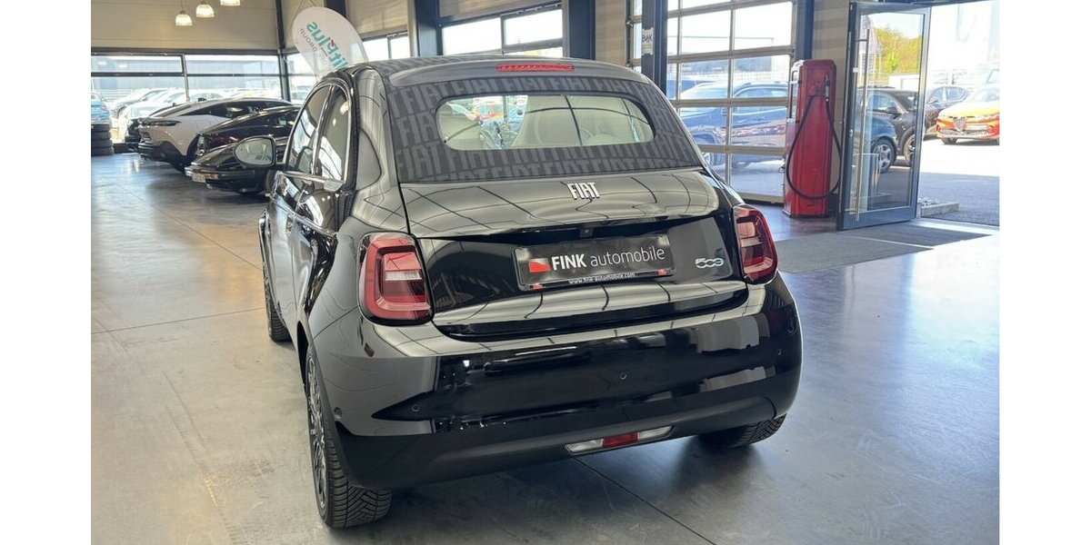 Fiat 500e La Prima by Bocelli 1.Hand Cabrio 42 kWh 25.600 km 24.490 &euro; Lich 35423