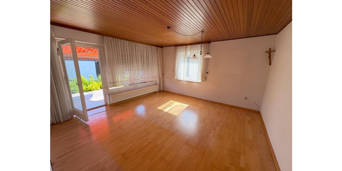 Einfamilienhaus Mering - 6 Zimmer, 150 m&sup2;, 1.900&euro; | Angebot:24294883