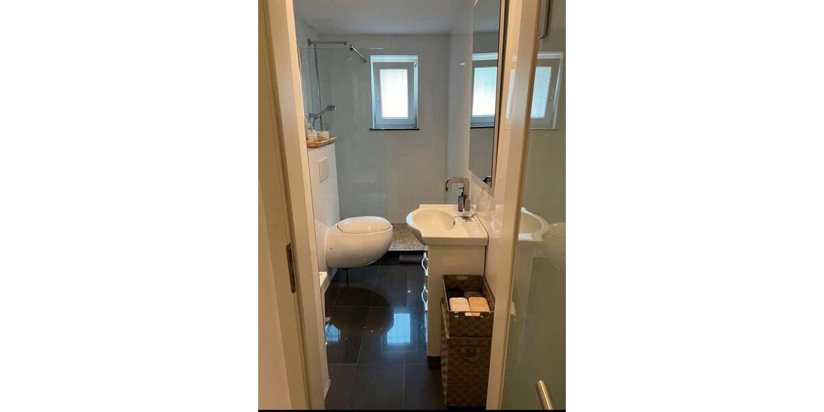 Gepflegte zwei Zimmerwohnung mit Balkon in Ludwigshafen Süd 2 zimmer