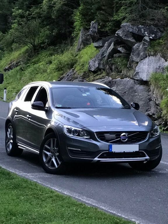 Volvo V60 Cross Country 136.500 km 18.500 € Ilvesheim 68549