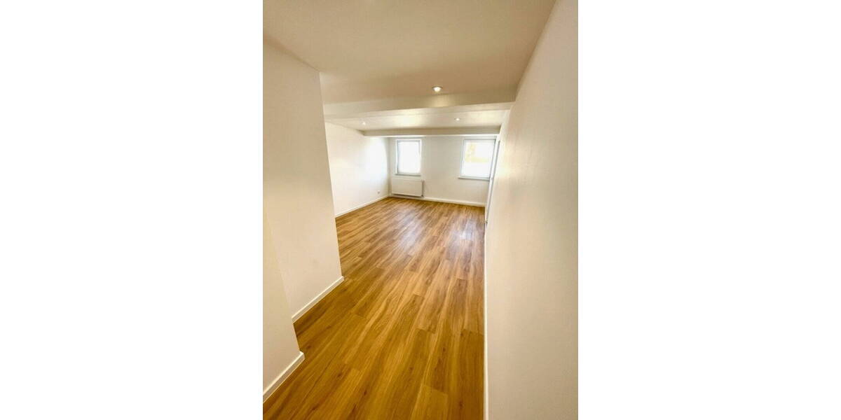 Terrassenwohnung Durmersheim - 4 Zimmer, 120 m&sup2;, 1.300&euro; | Angebot:26569337