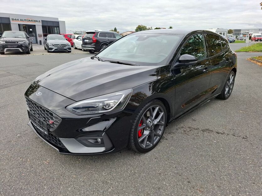 Ford Focus 130.000 km 17.390 € Gross Gerau 64521