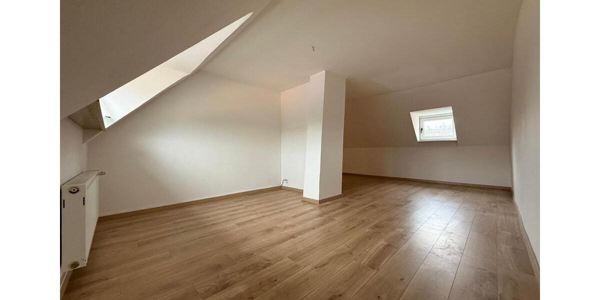 Einfamilienhaus Trier Nord - 4 Zimmer, 90 m&sup2;, 1.200&euro; | Angebot:26085360