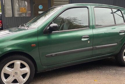 Renault Clio 210.000 km 1.290 &euro; Hilden 40724