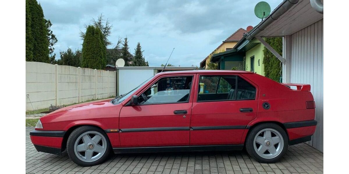 Alfa Romeo 33 53.784 km 3.800 &euro; Gotha 99867