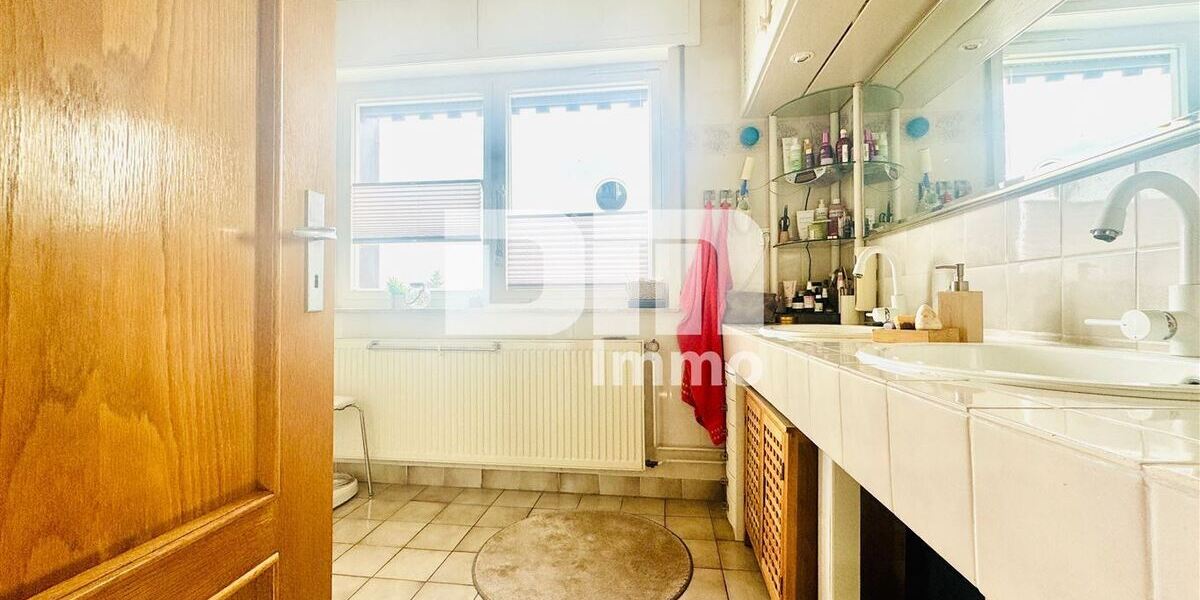 Hochwertiges 1-2 Familienhaus mit Nebengebäude in begehrter Lage mit vielen Extras - Doppelhaushälfte Heilbad Heiligenstadt | Angebot:26905487
