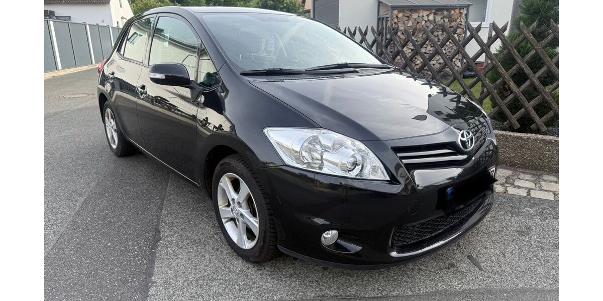 Toyota Auris 80.200 km 7.690 &euro; Fürth 90763