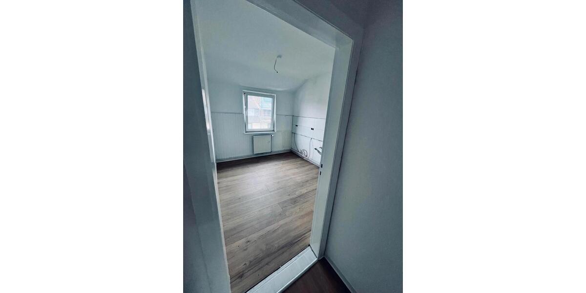 Dachgeschoßwohnung Bremen Walle - 3 Zimmer, 60 m&sup2;, 950&euro; | Angebot:26676186