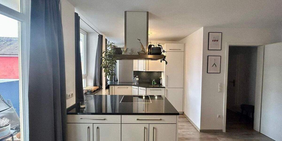 Etagenwohnung Nürnberg Steinbühl - 2 Zimmer, 65 m&sup2;, 1.000&euro; | Angebot:26344631