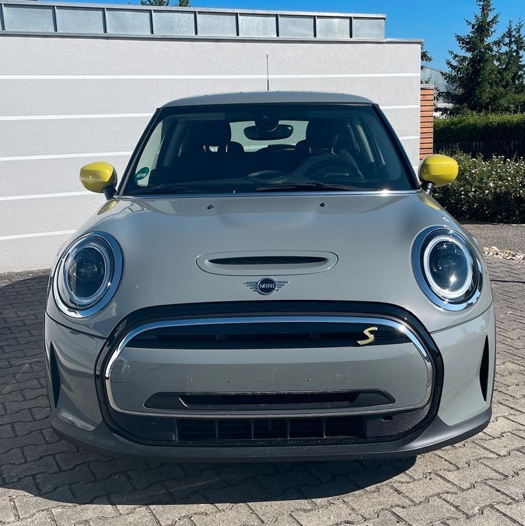 Cooper SE