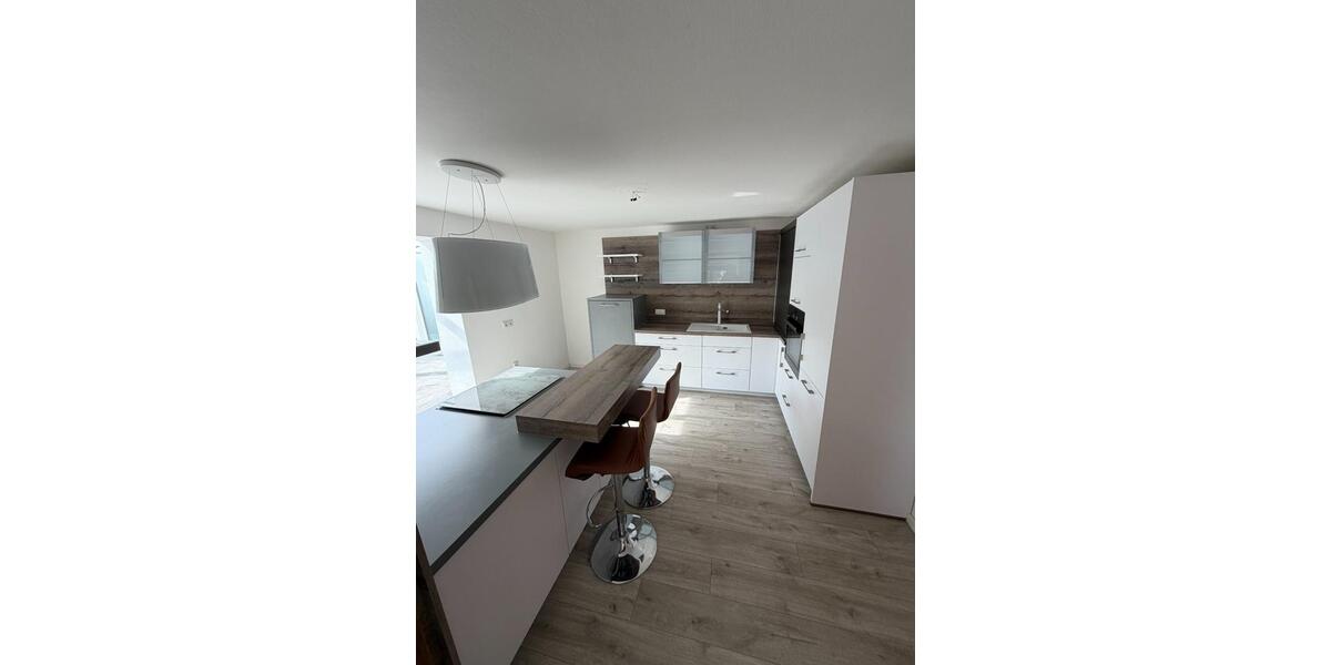 Einfamilienhaus Fürstenfeldbruck - 7 Zimmer, 185 m&sup2;, 1.950&euro; | Angebot:25442075