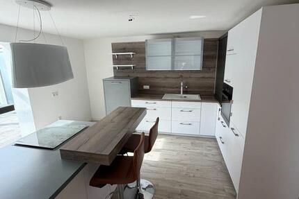 Haus Fürstenfeldbruck - 7 Zimmer, 185 m&sup2;, 1.950&euro; | Angebot:25442075