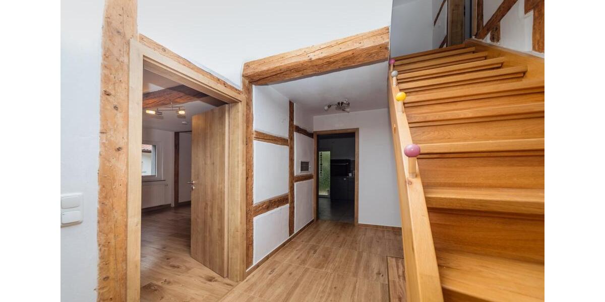 Einfamilienhaus Hohenroth - 6 Zimmer, 100 m&sup2;, 299.000&euro; | Angebot:26885769