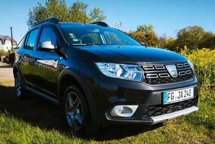 Dacia Sandero 75.000 km 9.350 &euro; Mittweida 09648